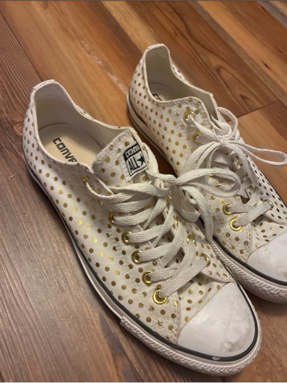 Converse Women’s Low Top Sneakers in White with Gold Polka Dots - Picture 2 of 4